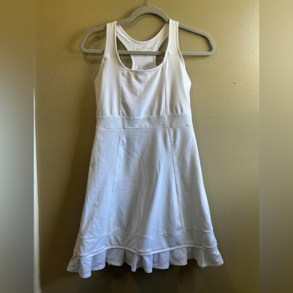 White Athletic Dress Shelf Bra Small S Tennis Golf Pickleball Performance Prep